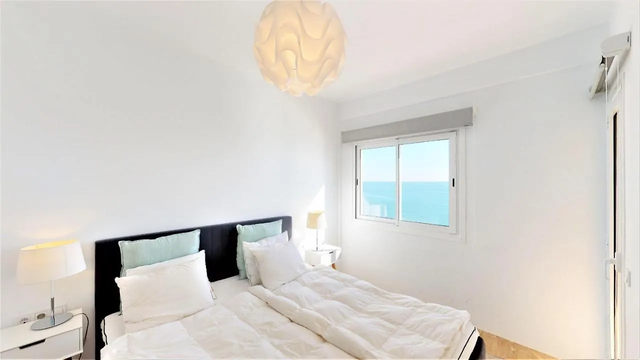 Olimpo - Fuengirola Beachfront Newly Renovated Apartment Spain