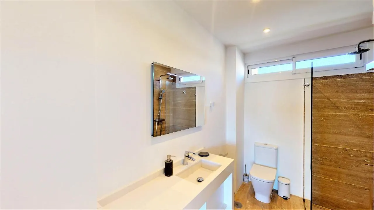 Olimpo - Fuengirola Beachfront Newly Renovated Apartment