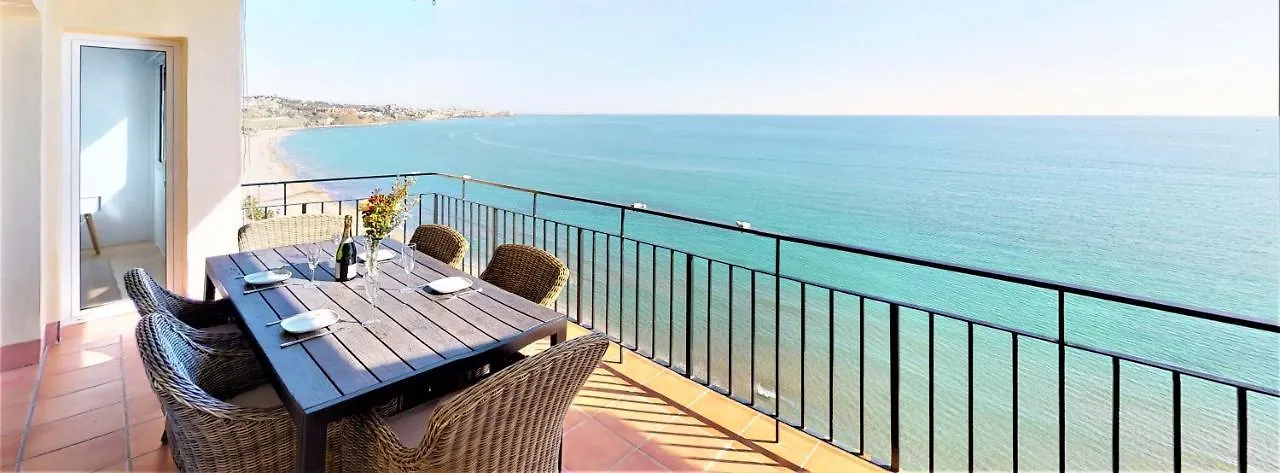 Olimpo - Fuengirola Beachfront Newly Renovated Apartment